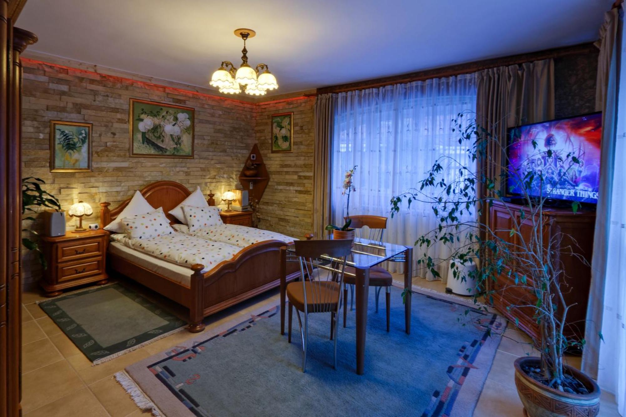Boutique Hotel Forest Retreat (Adults Only) Szászbuda Kültér fotó