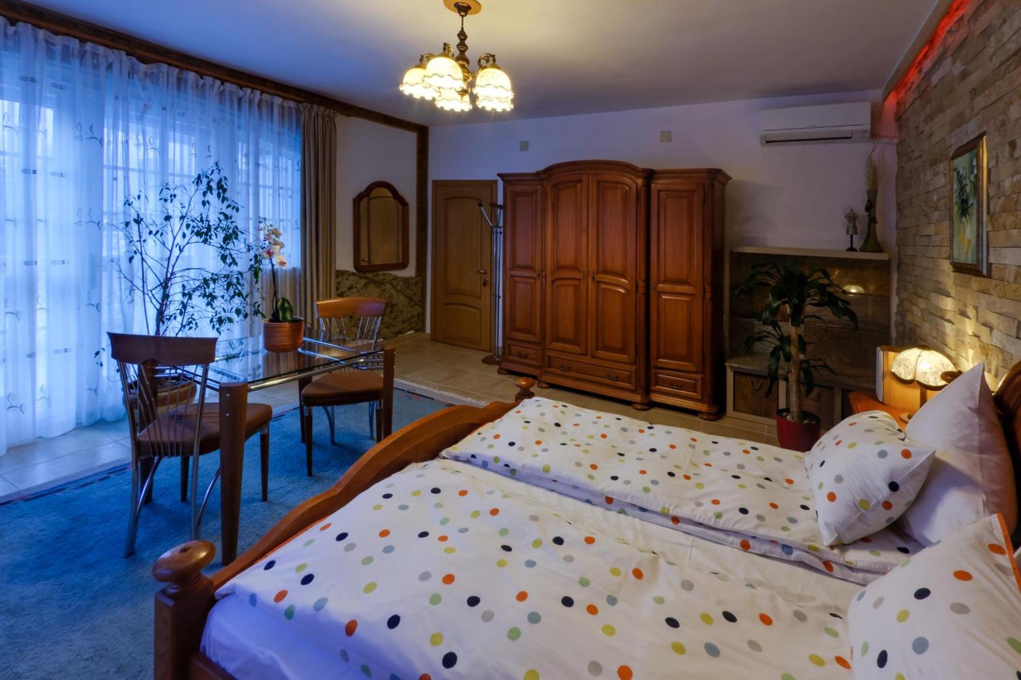 Boutique Hotel Forest Retreat (Adults Only) Szászbuda Kültér fotó