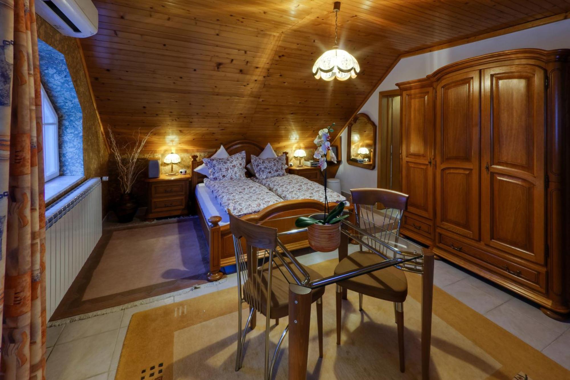 Boutique Hotel Forest Retreat (Adults Only) Szászbuda Kültér fotó
